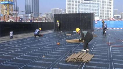 上合廣場項目進入景觀綠化裝飾裝修階段